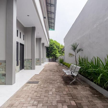 Oyo 470 Green Kno Medan Exteriör bild